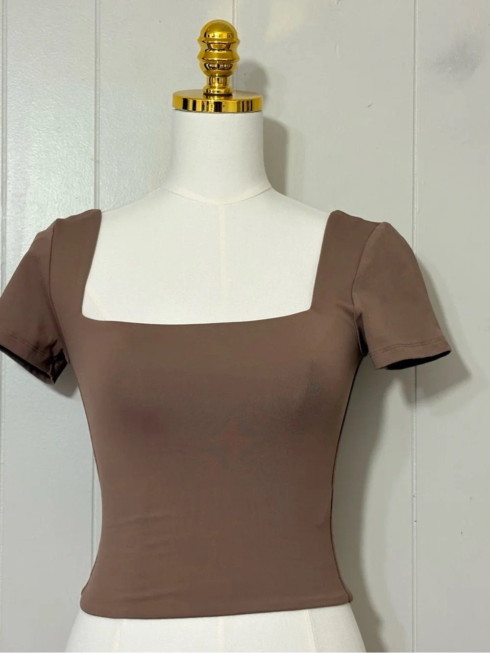Babaton Contour Square Neck T Shirt Brown Size S Fitted Short Sleeve